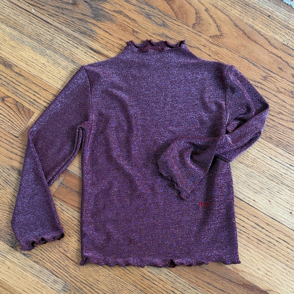 Bobo Choses kids metallic burgundy top with lettuce edge